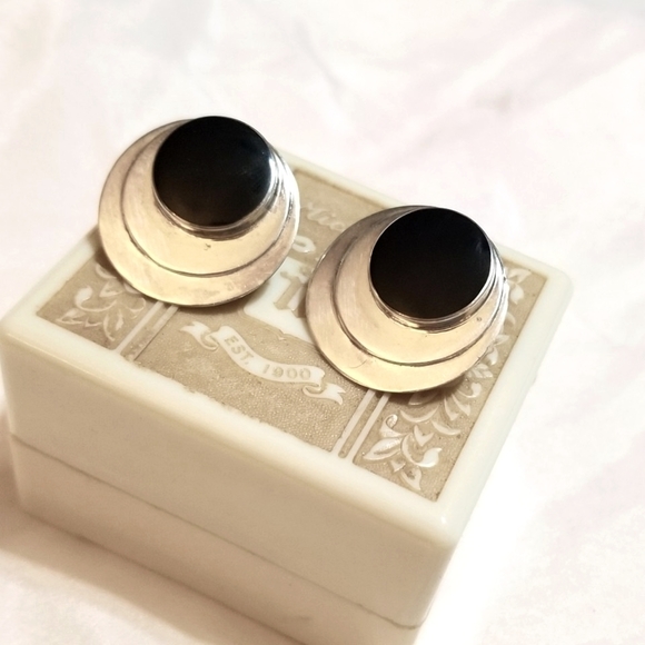 Vintage Modernist Era Sterling Onyx Earrings - Picture 1 of 4